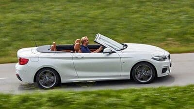 BMW 220 Cabrio image